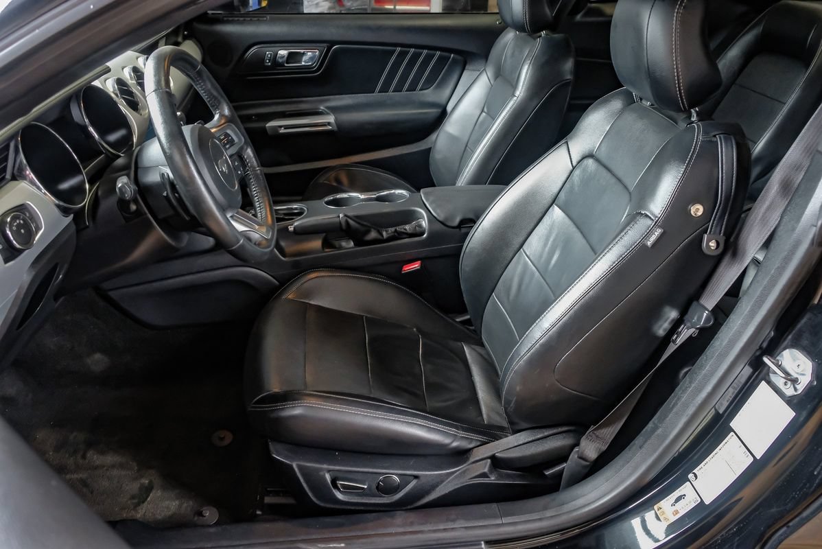 Used 2017 Ford Mustang GT Premium w/ Equipment Group 401A RWD image 29