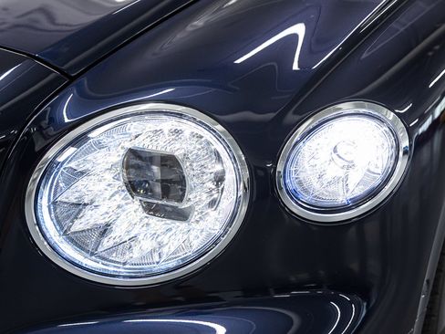 New 2026 Bentley Flying Spur Plug-In Hybrid AWD/4WD image 10