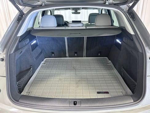 Used 2024 Audi Q5 2.0T Premium image 29