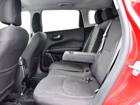 Used 2018 Jeep Compass Sport AWD/4WD image 21