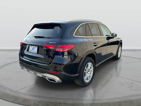 Used 2024 Mercedes-Benz GLC 300 4MATIC image 5