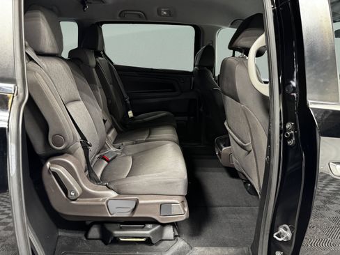 Used 2019 Honda Odyssey EX image 32