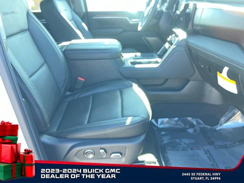New 2026 GMC Sierra 2500 Denali w/ Denali Reserve Package image 18