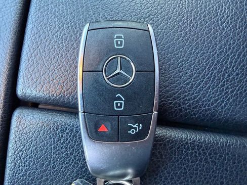 Used 2024 Mercedes-Benz GLS 450 4MATIC image 33