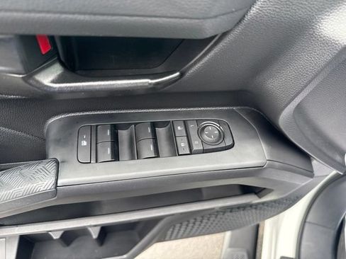 Used 2024 Toyota Tacoma SR AWD/4WD image 16