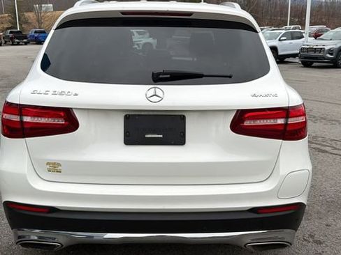 Used 2019 Mercedes-Benz GLC 350e 4MATIC image 5
