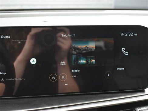 Certified 2025 Kia Sorento S image 18