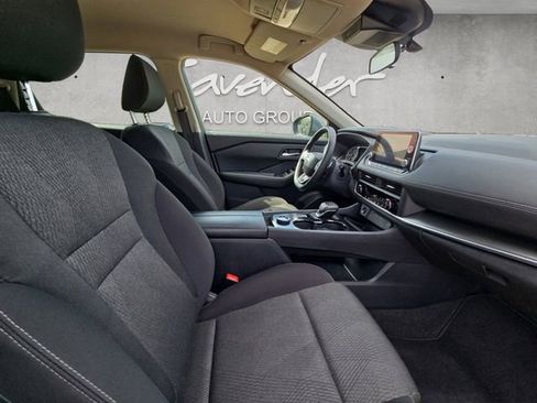 Used 2025 Nissan Rogue SV AWD/4WD image 24