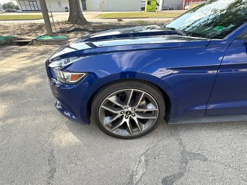 Used 2016 Ford Mustang Premium RWD image 2