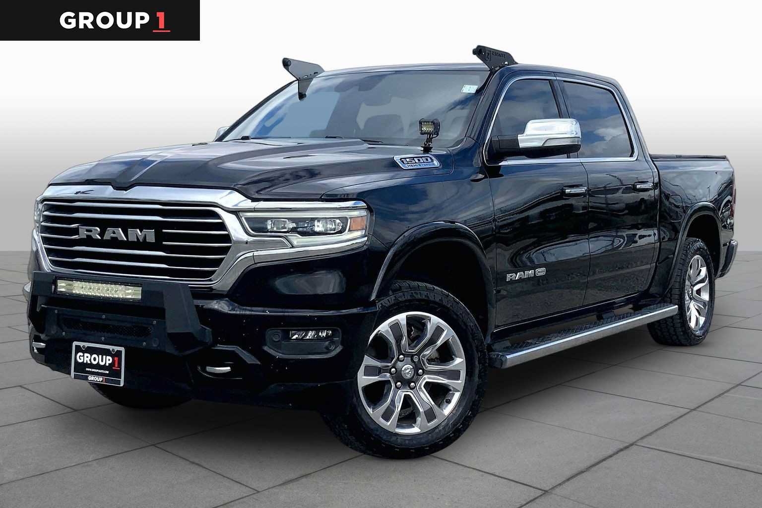 Used 2022 RAM 1500 Limited w/ Body Color Bumper Group AWD/4WD image 1