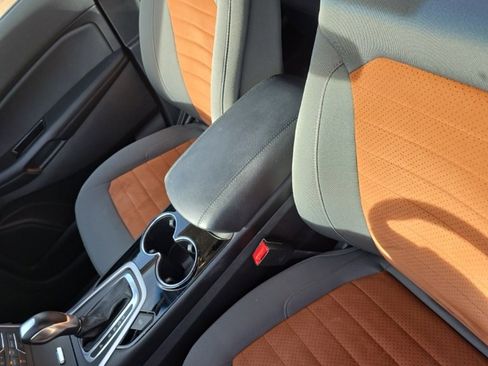 Used 2018 Ford Edge SEL w/ Equipment Group 201A image 9