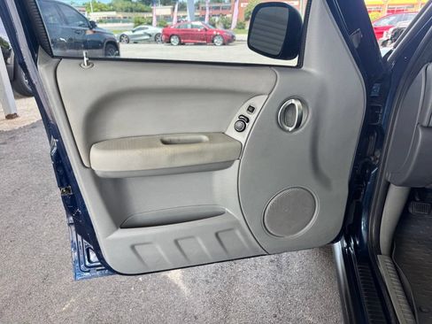 Used 2005 Jeep Liberty Renegade w/ Luxury Group AWD/4WD image 14