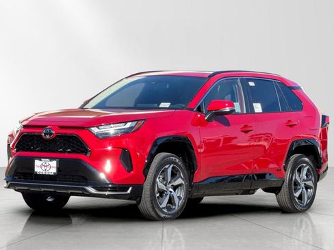 New 2025 Toyota RAV4 SE image 7