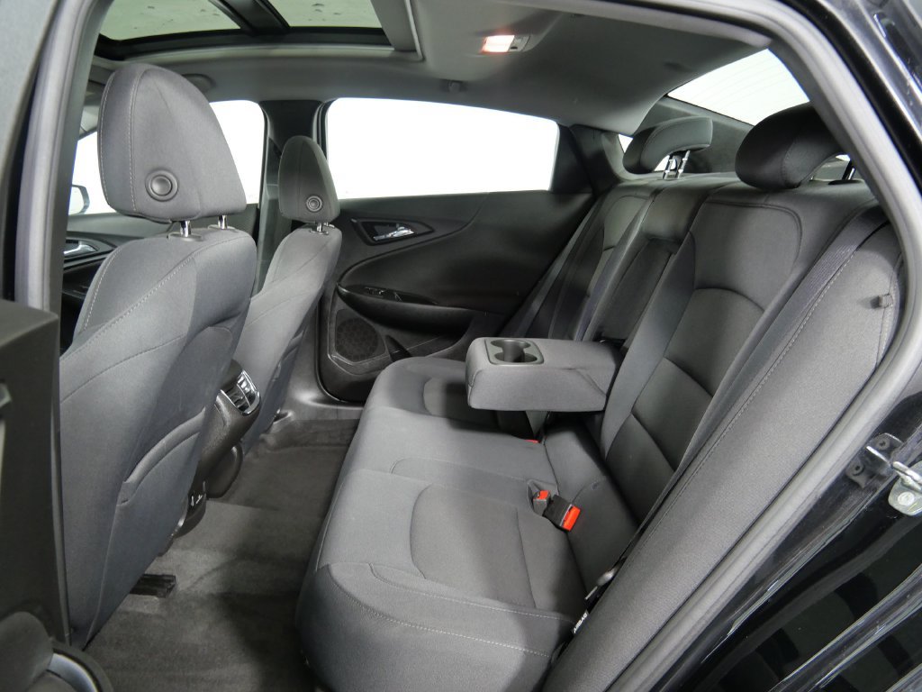 Used 2016 Chevrolet Malibu LT w/ Driver Confidence Package FWD image 16