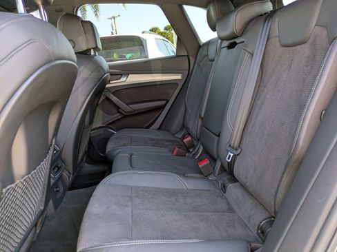 Used 2019 Audi SQ5 Premium w/ Convenience Package image 15