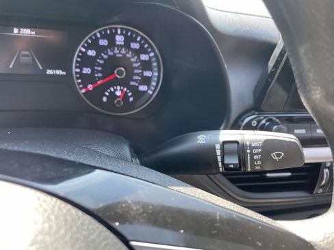Used 2024 Kia Forte LXS FWD image 29