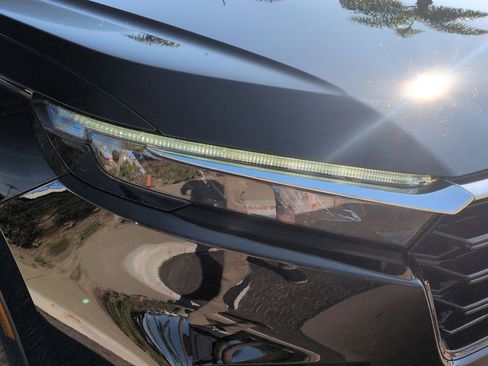 Used 2025 Honda CR-V EX image 10