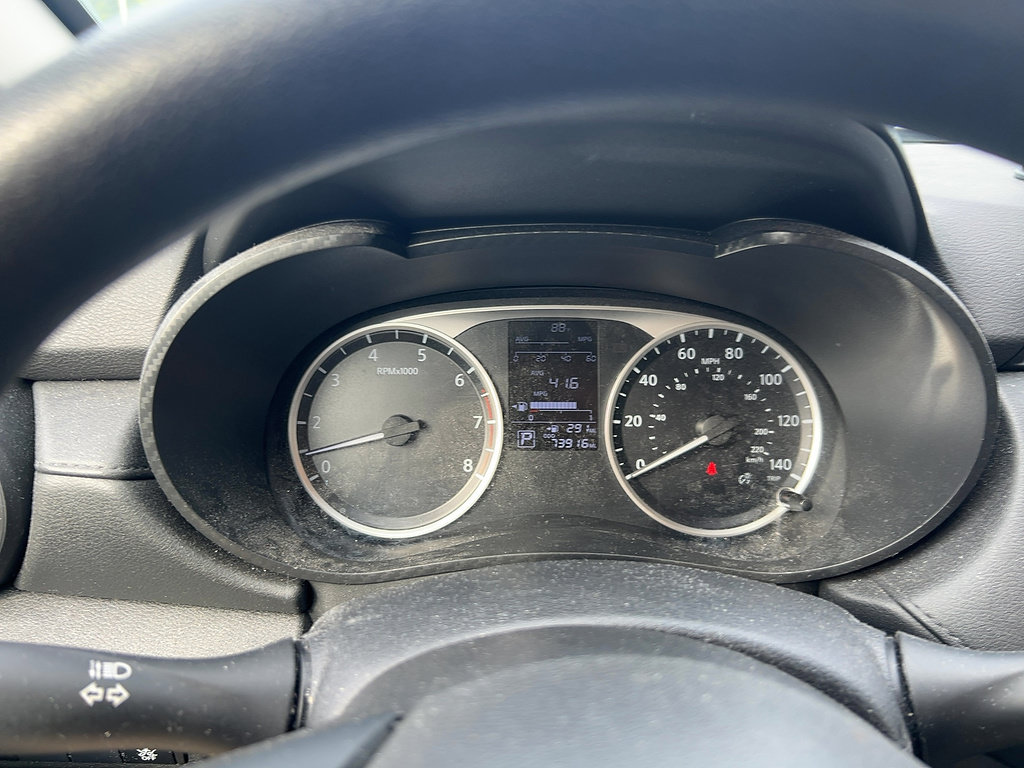 Used 2025 Nissan Versa S FWD image 7