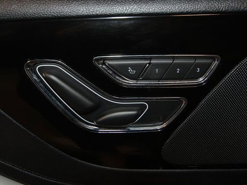 Used 2025 Lincoln Aviator AWD image 7