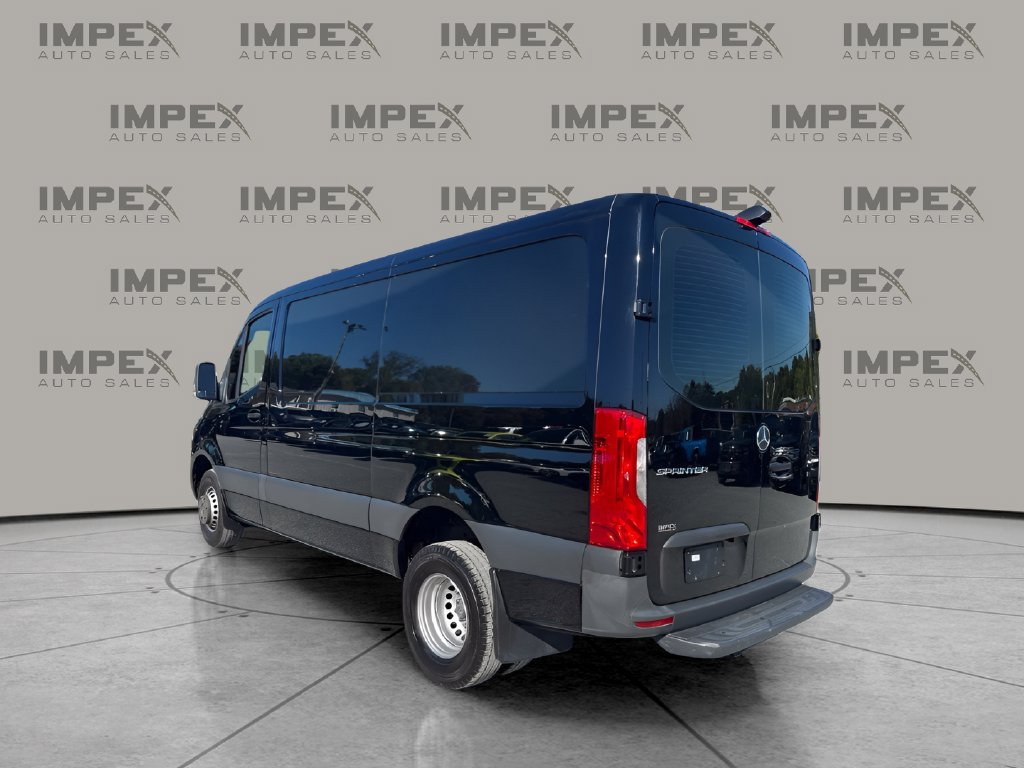 Used 2021 Mercedes-Benz Sprinter 4500 image 3