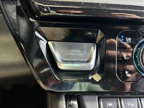 Used 2024 GMC Sierra 1500 AT4 w/ Technology Package AWD/4WD image 19