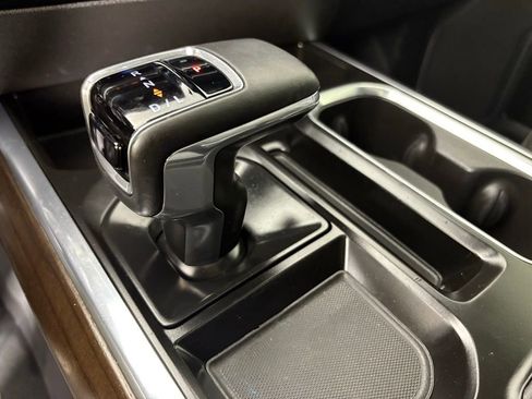 Used 2024 Chevrolet Silverado 1500 High Country w/ High Country Premium Package image 38