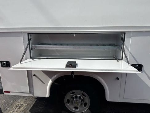 New 2024 Chevrolet Express 3500 w/ Power Convenience Package image 4