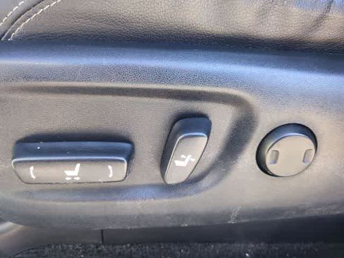 Used 2016 Toyota 4Runner Limited image 18