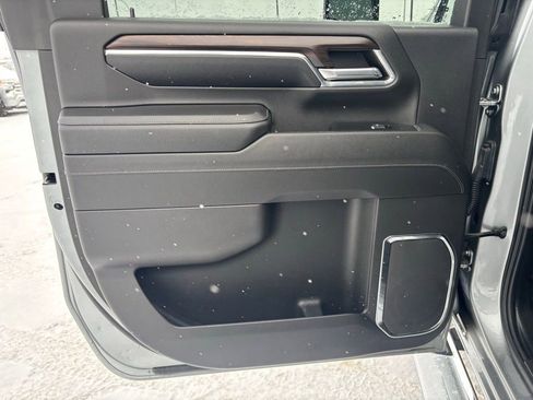 Used 2024 GMC Sierra 2500 SLT w/ SLT Premium Package image 26