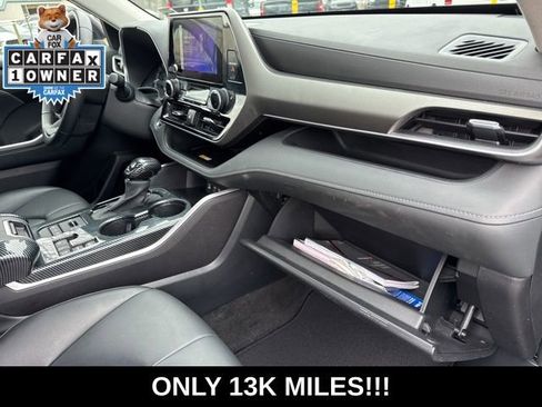 Used 2023 Toyota Highlander XLE AWD/4WD image 24
