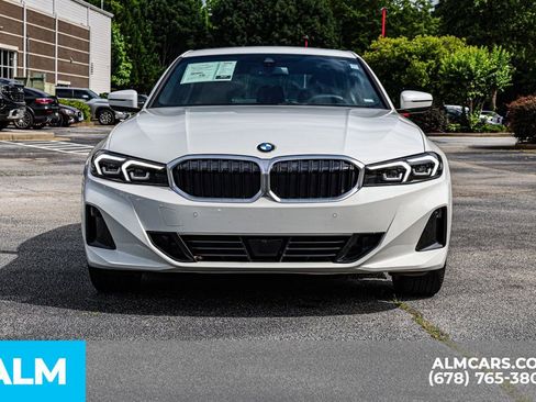 Used 2025 BMW 330i Sedan image 11