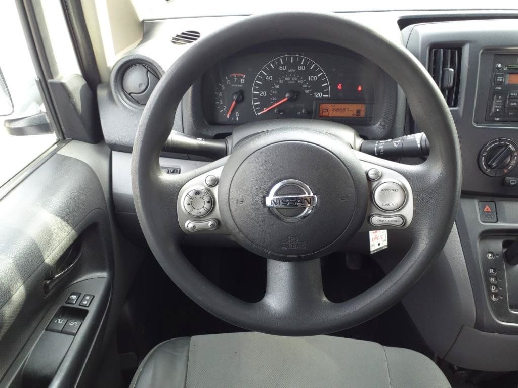 Used 2014 Nissan NV200 SV w/ Exterior Appearance Package FWD image 4