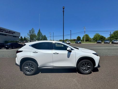 Used 2024 Lexus NX 350 AWD image 3