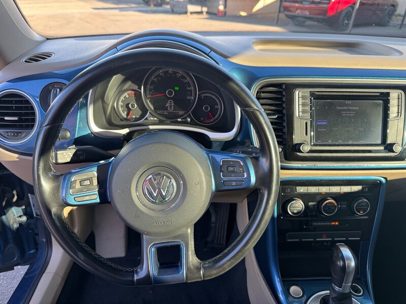 Used 2019 Volkswagen Beetle 2.0T SE FWD image 28