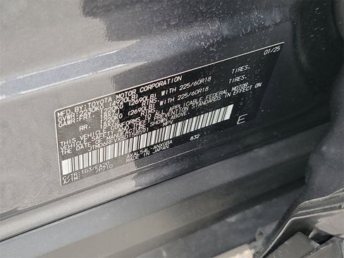 Used 2025 Toyota RAV4 Limited image 33