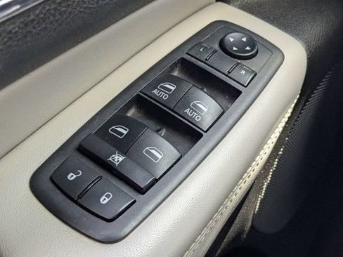 Used 2018 Jeep Grand Cherokee Limited RWD image 23