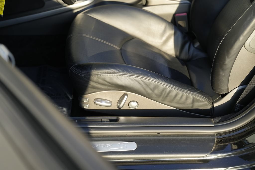 Used 2006 Porsche 911 Carrera S RWD image 25