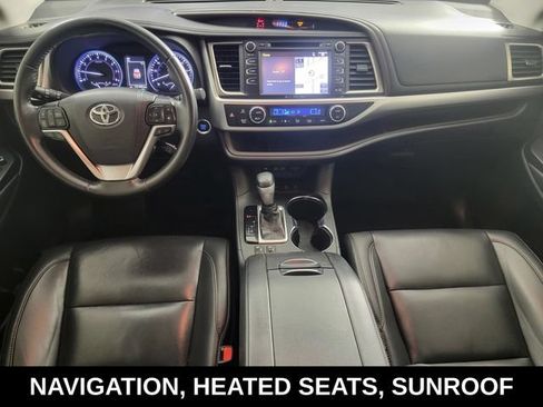 Used 2019 Toyota Highlander XLE AWD/4WD image 20