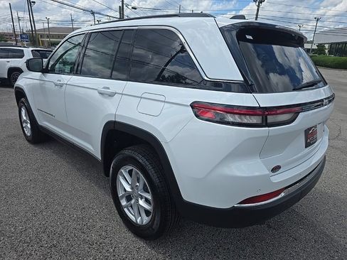 New 2026 Jeep Grand Cherokee Laredo X RWD image 5
