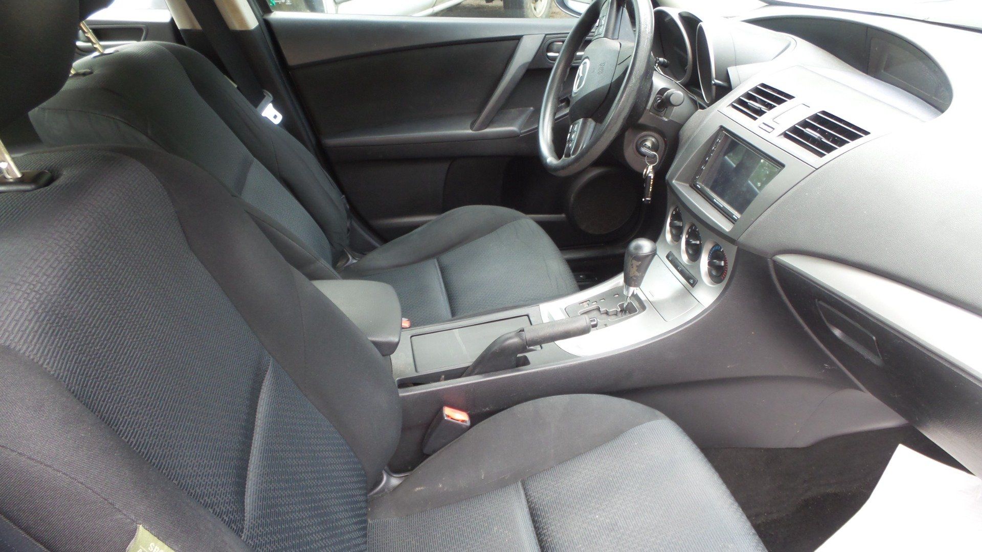 Used 2010 MAZDA MAZDA3 i Touring FWD image 10