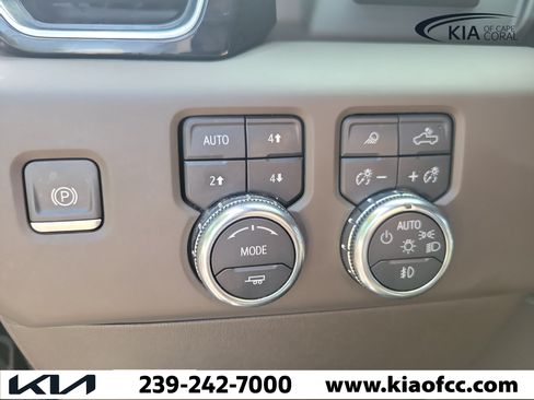 Used 2024 GMC Sierra 1500 Denali w/ Denali Reserve Package AWD/4WD image 20