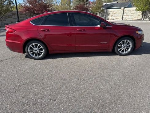 Certified 2019 Ford Fusion SE FWD image 9
