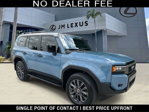 Used 2025 Toyota Land Cruiser Base image 1