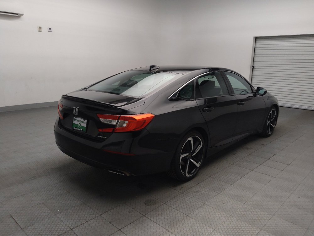 Used 2018 Honda Accord Sport image 9