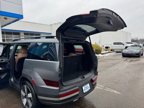 Used 2025 Hyundai Santa Fe Limited image 45