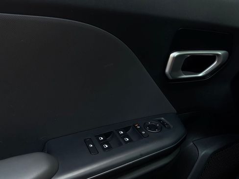 Used 2025 Kia K4 FWD image 20