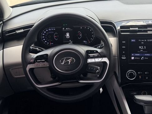 Used 2024 Hyundai Tucson SE FWD image 14