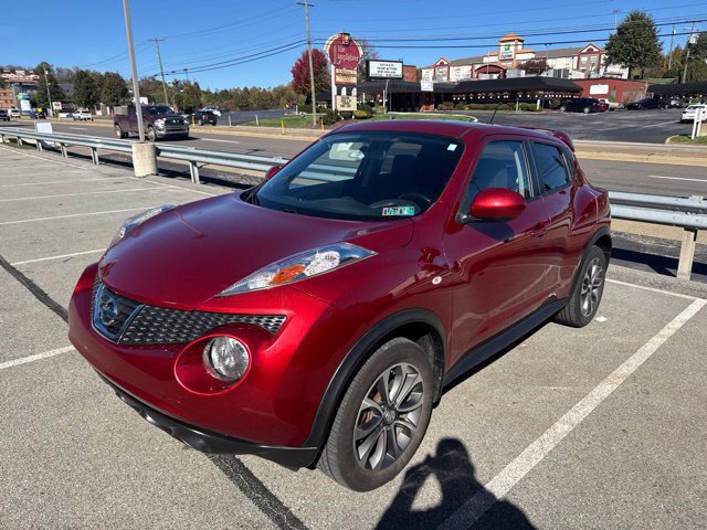 Used 2014 Nissan Juke SV w/ Sport Package FWD image 1