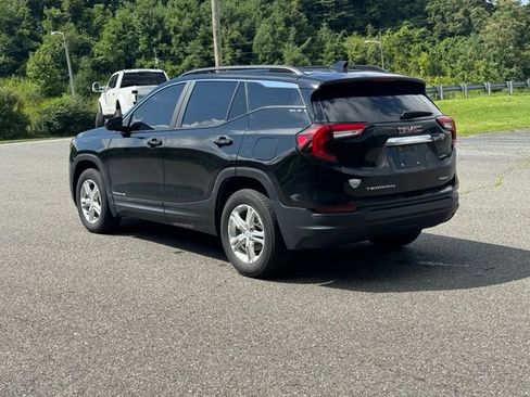 Used 2024 GMC Terrain SLE w/ Driver Convenience Package AWD/4WD image 5
