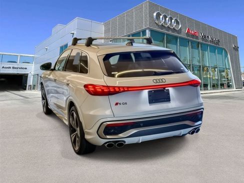 New 2025 Audi SQ5 Premium Plus AWD/4WD image 6